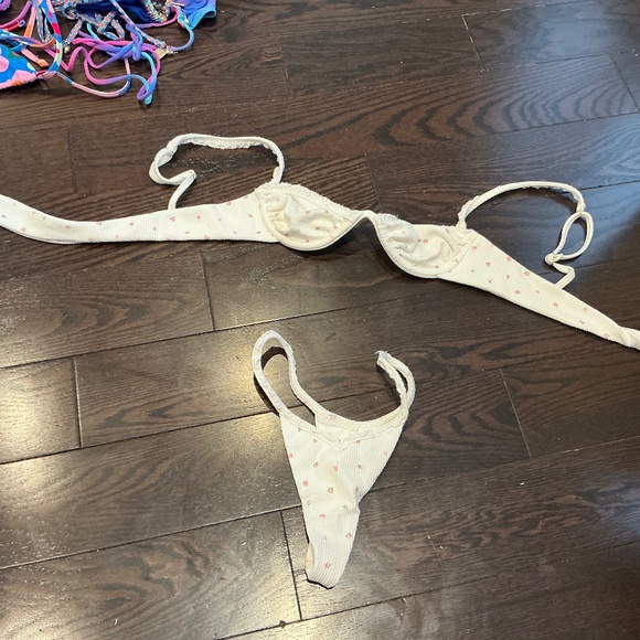 Bikini set - Picture 1 of 2